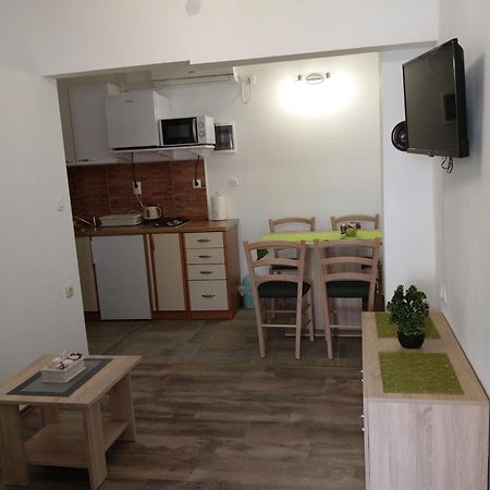 شقة Ulica Zitna Xxvii Br.12 Apartman Ljevar فير المظهر الخارجي الصورة